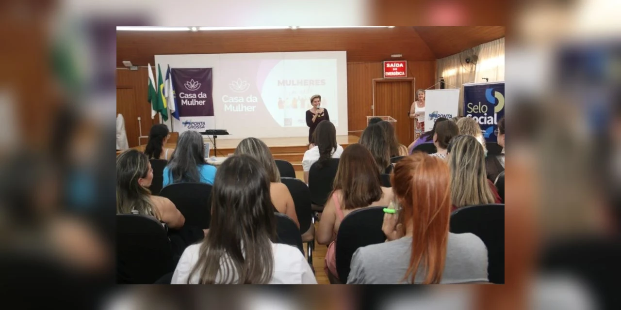 Prefeitura comemora primeiro aniversário da Casa da Mulher