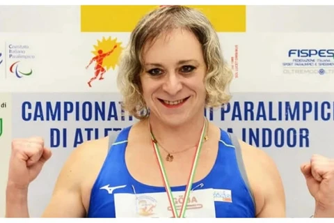 Atleta trans vence pela 8ª vez na categoria feminina e vira alvo de criticas