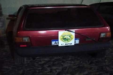 Polícia Militar localiza veículo abandonado com registro de furto em PG