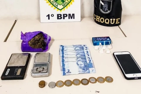 Homem é preso suspeito de comercializar drogas em bairro de PG