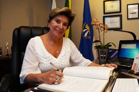 Prefeita Elizabeth sanciona nova lei do transporte e passagem passa para R$ 4 a partir de segunda-feira