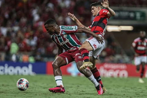 Flamengo sai na frente do Fluminense na final do Carioca