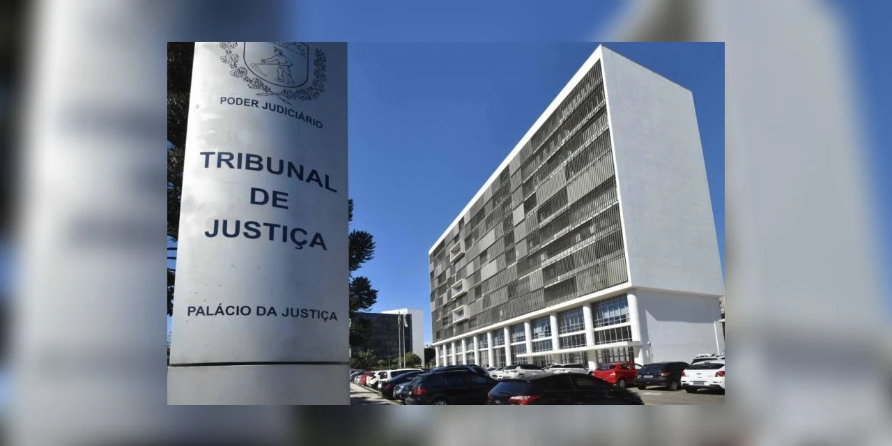 Justiça condena médico por racismo social com homofobia e transfobia