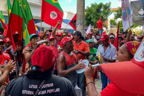 MST e movimentos sociais ocupam sede do Incra em Alagoas