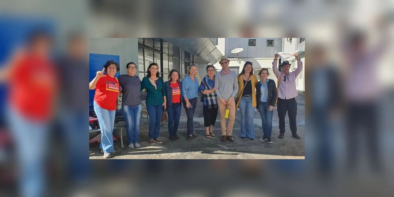 Professores da UEPG paralisam atividades nesta terça