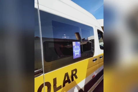 Prefeitura implanta nova identificação para vans escolares
