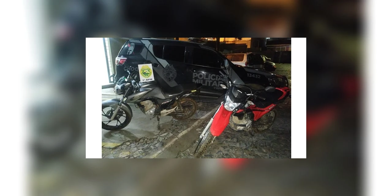 Duas motos roubadas são encontradas escondidas no mato, em PG