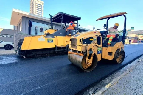 Prefeitura conclui recapeamento asfáltico de ruas na região central