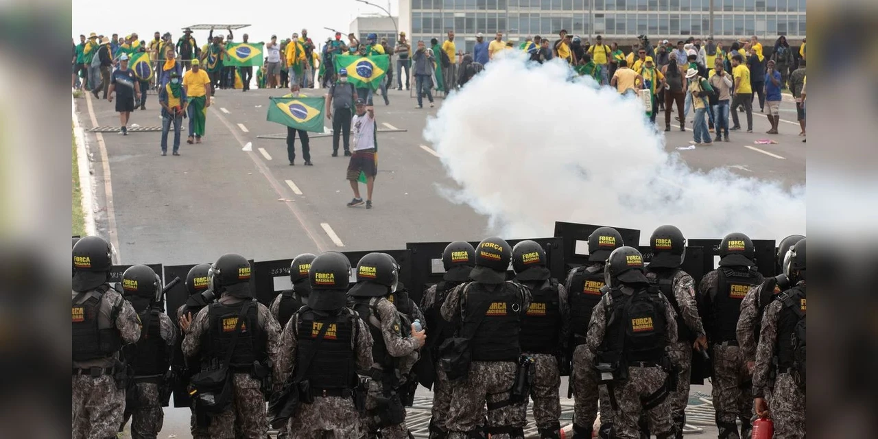 Moraes aceita denúncia contra outros 200 envolvidos nos atos golpistas