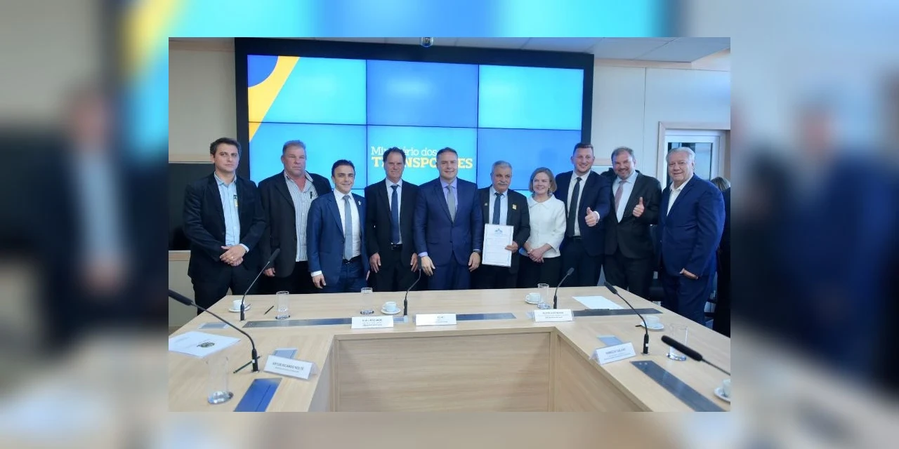 Aliel reúne prefeitos e ministro em Brasília por conclusão da Transbrasiliana