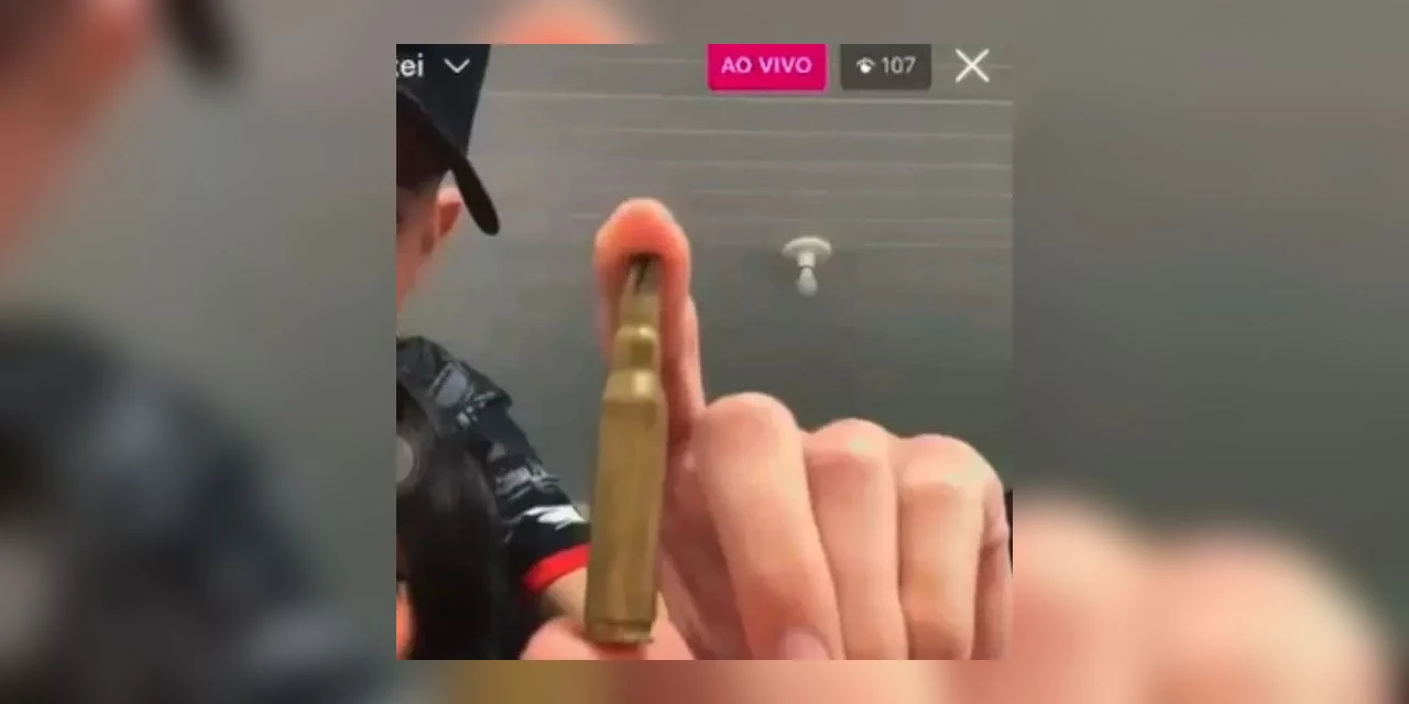 Jovens fazem live mostrando armas e droga e são presos "ao vivo" no Paraná