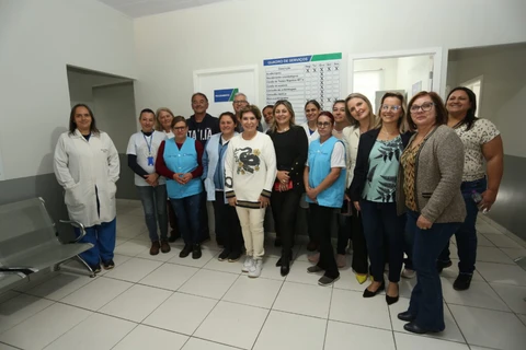 Prefeita Elizabeth entrega unidade de saúde do Biscaia e Caps Infanto Juvenil revitalizados