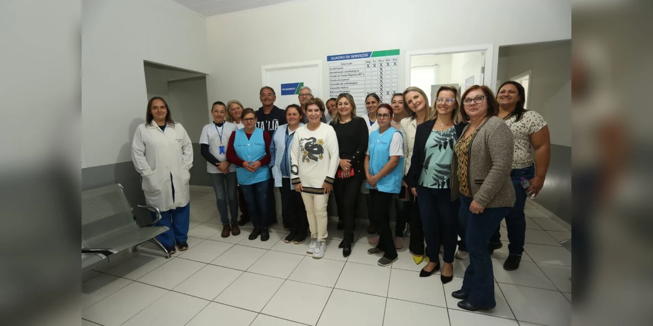 Prefeita Elizabeth entrega unidade de saúde do Biscaia e Caps Infanto Juvenil revitalizados
