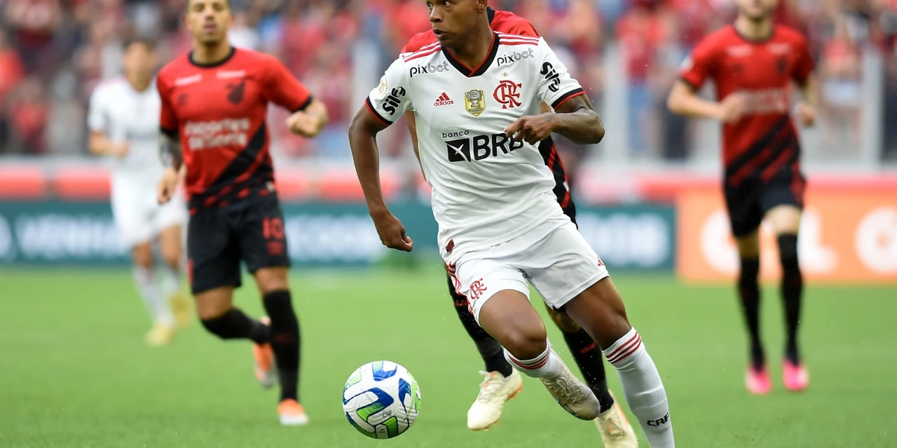 Na Arena da Baixada, Flamengo é superado pelo Athletico-PR por 2 a 1