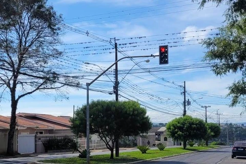 Prefeitura implanta projeto piloto com semáforos inteligentes