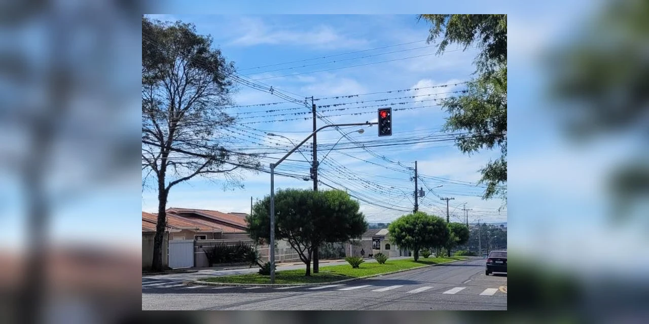 Prefeitura implanta projeto piloto com semáforos inteligentes