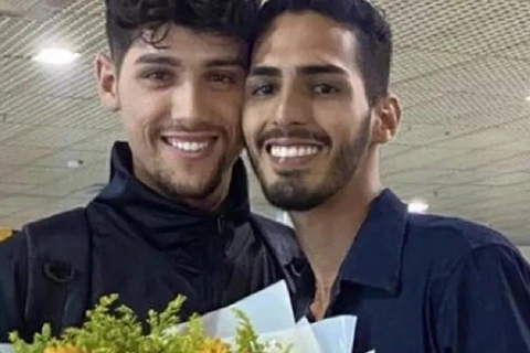 Dono da capivara Filó encontra namorado pela 1ª vez após 1 ano de namoro