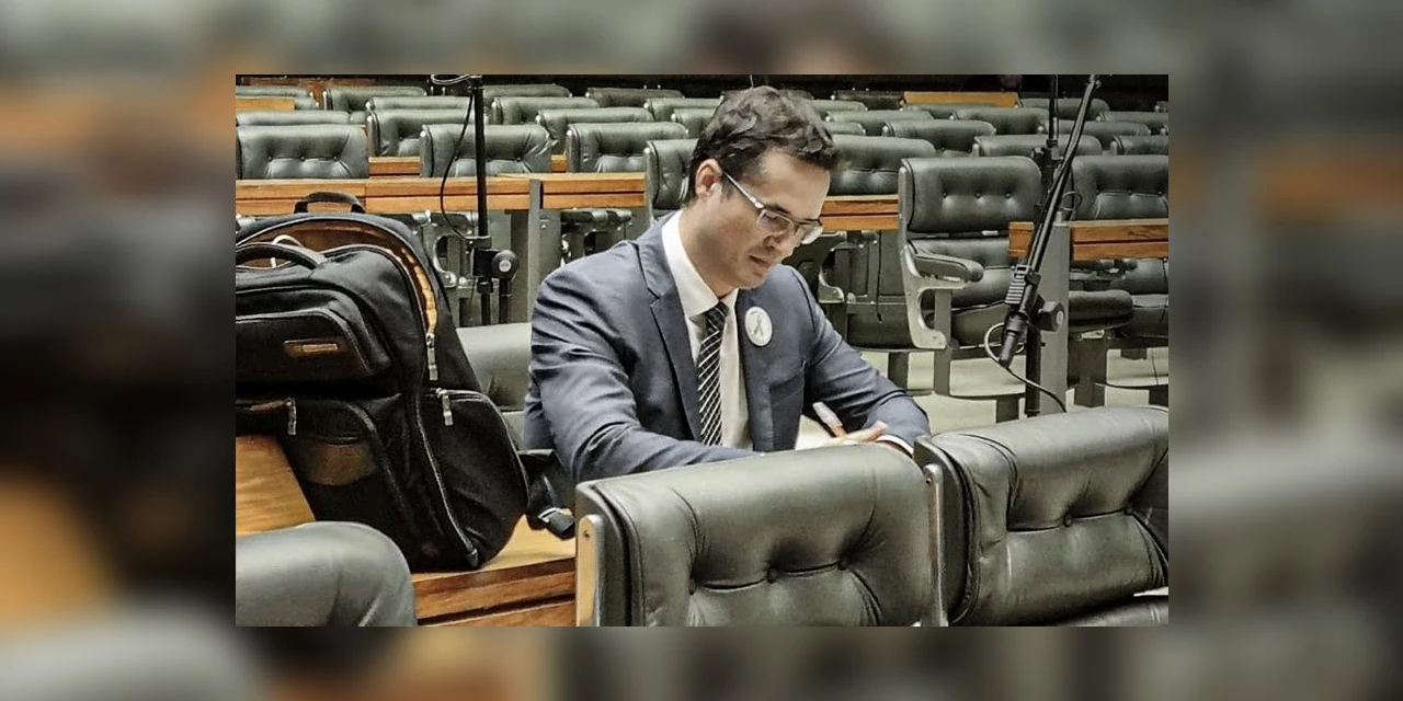 TSE cassa mandato do deputado federal Deltan Dallagnol