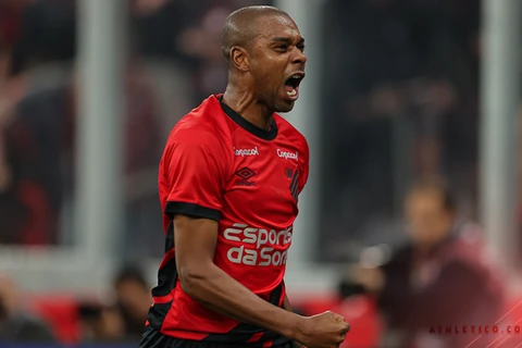 De virada, Athletico vence o Botafogo em jogão na Copa do Brasil