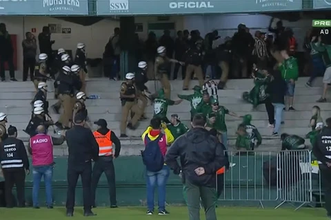 Após derrota do Coritiba para o Atlético-MG, torcedores entram em confronto com a polícia