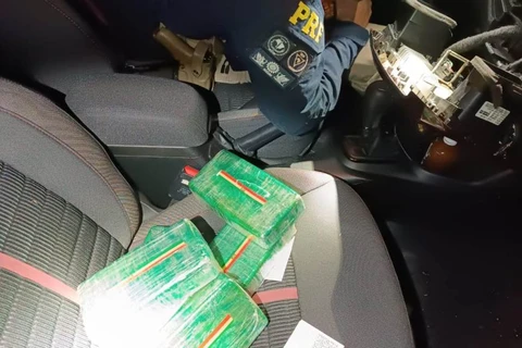 PRF apreende mais de 6Kg de pasta base de cocaína em Ponta Grossa