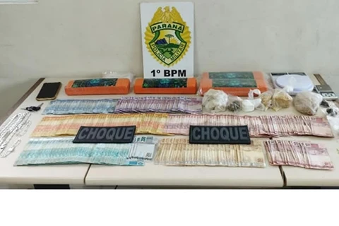 Choque prende motoqueiro transportando cocaína em bairro de PG