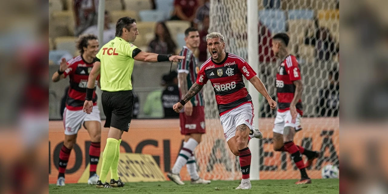 Flamengo vence o Fluminense e está nas quartas de final da Copa do Brasil