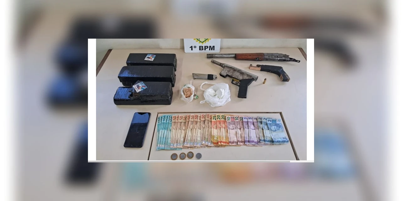 PM apreende drogas, armas e fecha “Boca de Fumo”, em bairro de PG