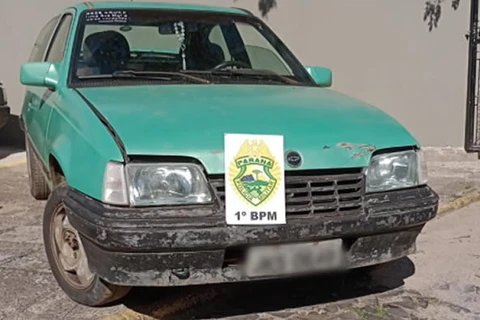 PM recupera veículo roubado em Ponta Grossa