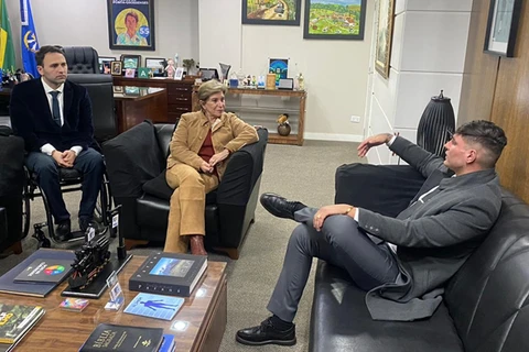 Prefeita e deputado Samuel Dantas discutem melhorias para PG