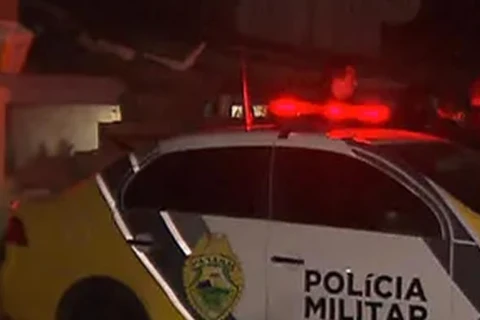 Homem é baleado ao separar briga em estabelecimento comercial