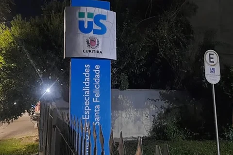 Pai esquece bebê dentro de carro e criança morre em Curitiba