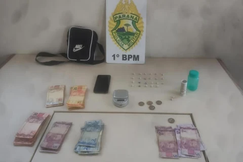 Casal é preso suspeito de tráfico de drogas em bairro de PG