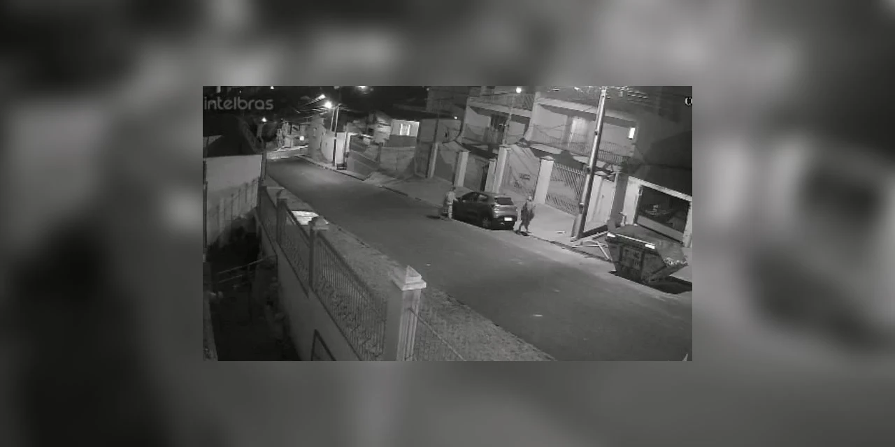 Imagens mostram suspeitos de matar advogado deixando residência, após o crime; assista!