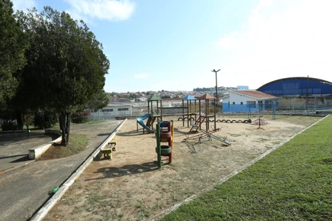 Praça Álvaro Holzmann recebe Feira de Adoção e do Bota Fora Eletrônico neste sábado