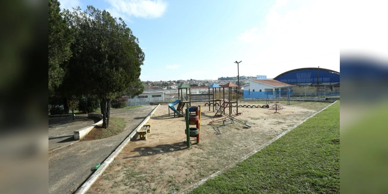 Praça Álvaro Holzmann recebe Feira de Adoção e do Bota Fora Eletrônico neste sábado