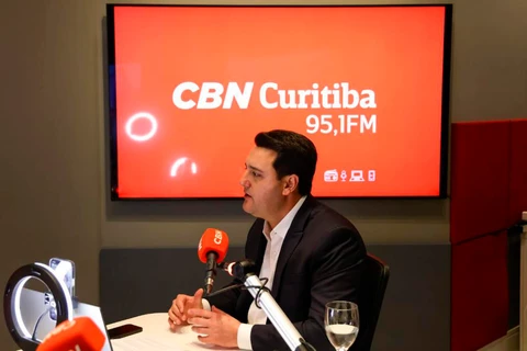 Governador confirma que Estado vai incorporar escolas cívico-militares federais