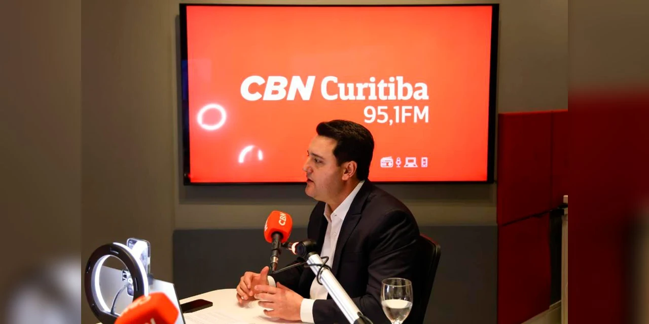 Governador confirma que Estado vai incorporar escolas cívico-militares federais