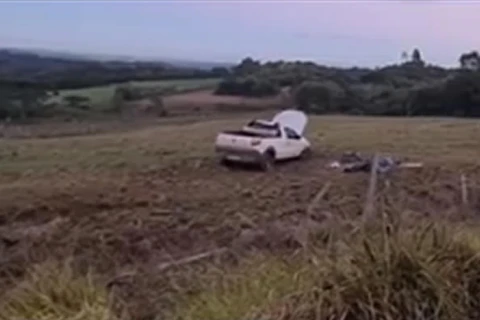 Jovem, de 25 anos morre após capotar carro na PR-438, em Guaragi