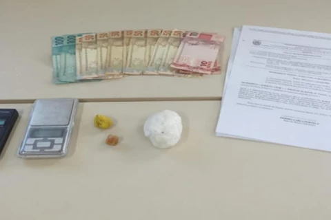 PM apreende drogas e suspeitos de envolvimento com tráfico em PG