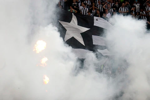 Fogão vence mais uma e segue imparável na liderança do Brasileirão