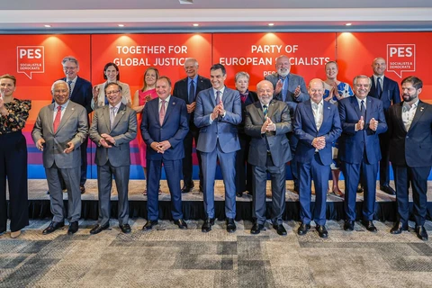 Lula encontra lideranças progressistas latino-americanas e europeias