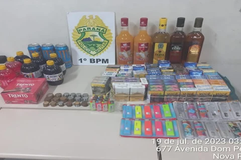 Trio é preso com produtos furtados de estabelecimento comercial em Oficinas