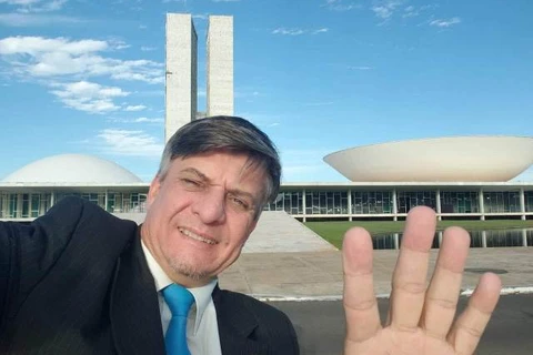 Ex-deputado federal Boca Aberta investigado por prática de “rachadinha” é preso em flagrante pelo MPPR
