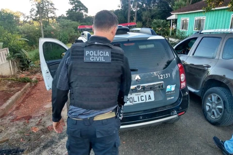  Policia Civil prende mulher que comandava o tráfico de drogas em bairro de Irati