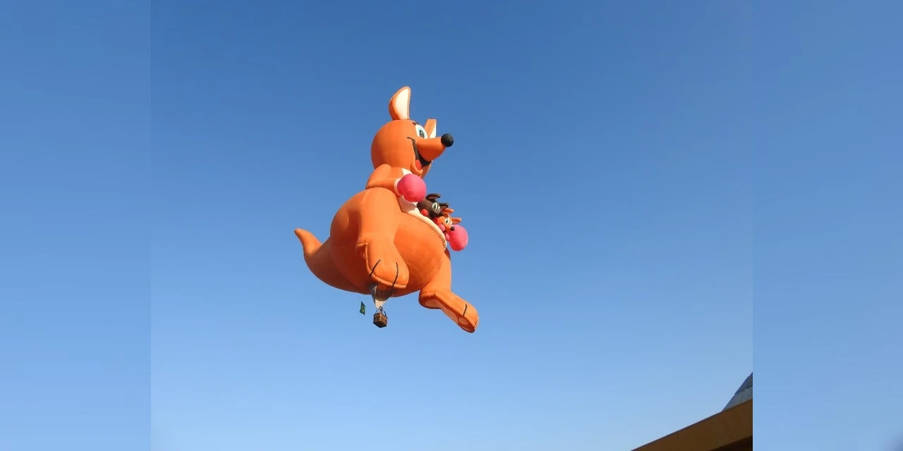 VIDEO: Balão Canguru chama atenção durante Festival de Balonismo em Ponta Grossa