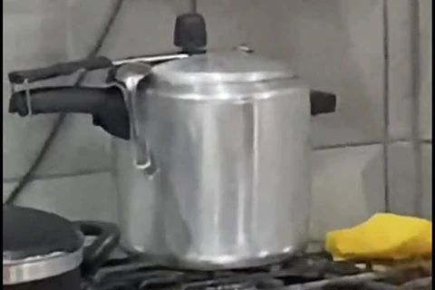 Garota grava momento que panela de pressão explode; assista!