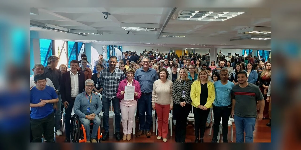 Prefeita Elizabeth anuncia criação do ‘CIAC Superação’ para alunos que possuem algum tipo de deficiência