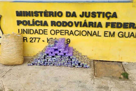 Após perseguição por 27 km, polícia apreende carro carregado com drogas, em Guarapuava