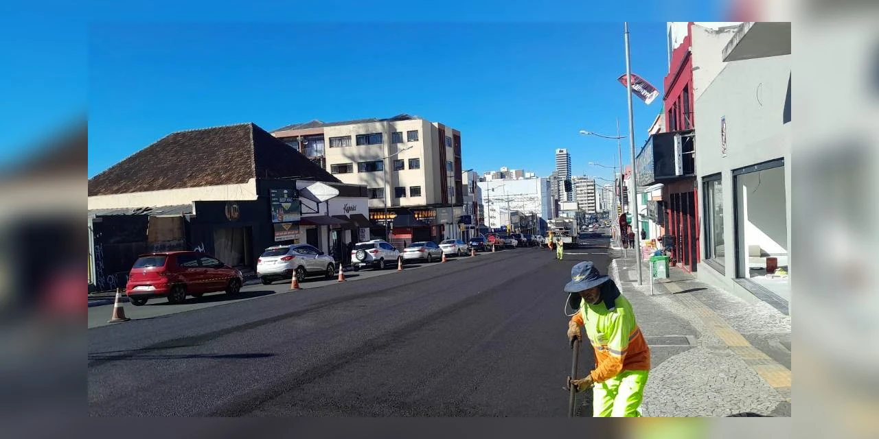 Prefeitura promove adequações semafóricas e reforça presença de agentes de trânsito durante obras na Balduíno Taques